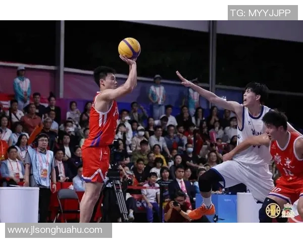 全运会特别报道：广州篮球队逆袭之路展现拼搏精神与团队力量