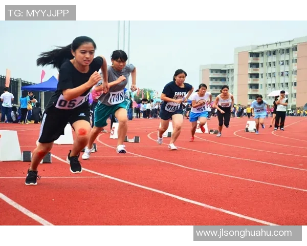 全球足球明星云集的精彩瞬间展现与回顾